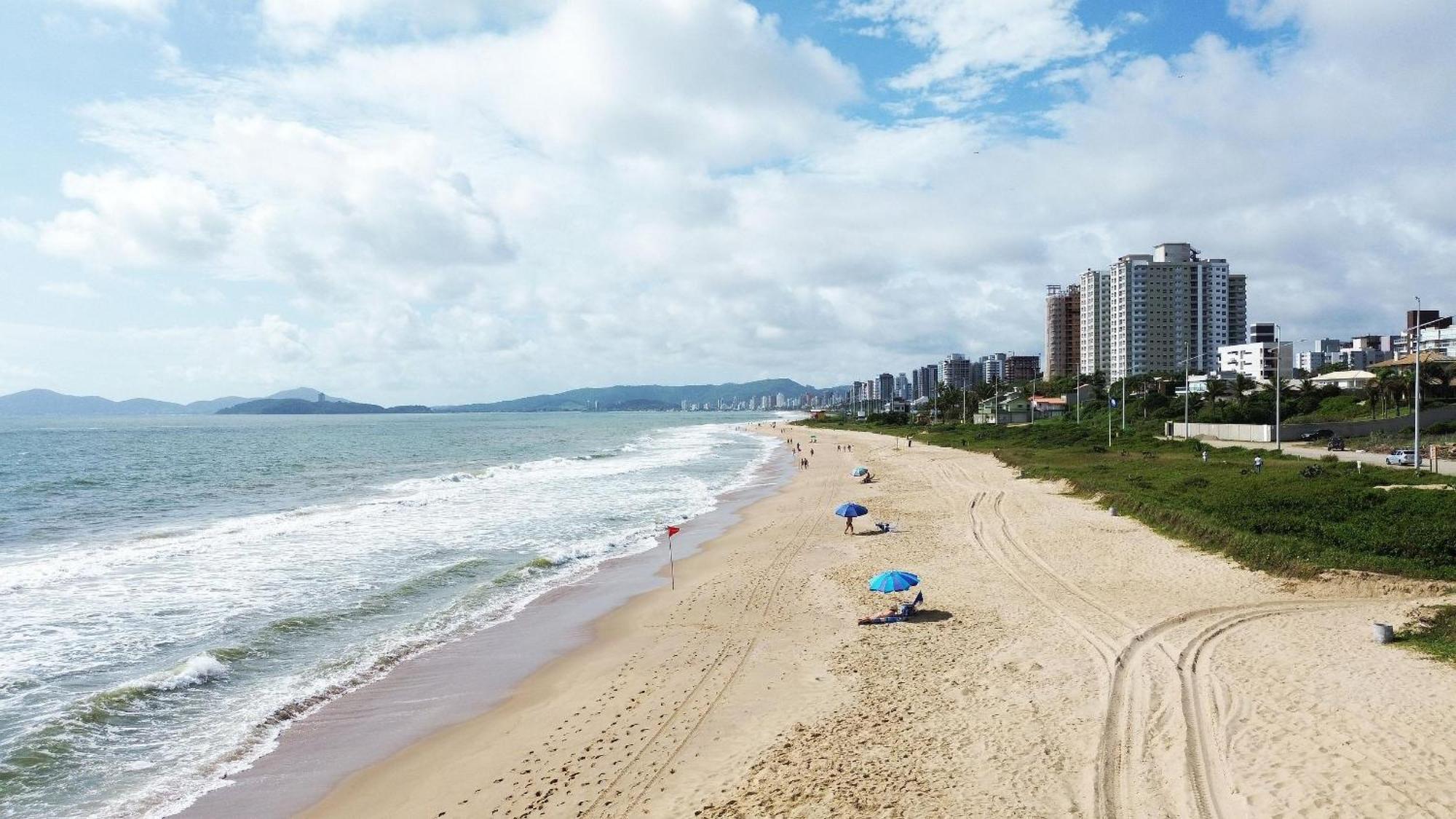 דירות 150M Da Praia Em Um Fantastico Edificio Em Balneario Piçarras מראה חיצוני תמונה